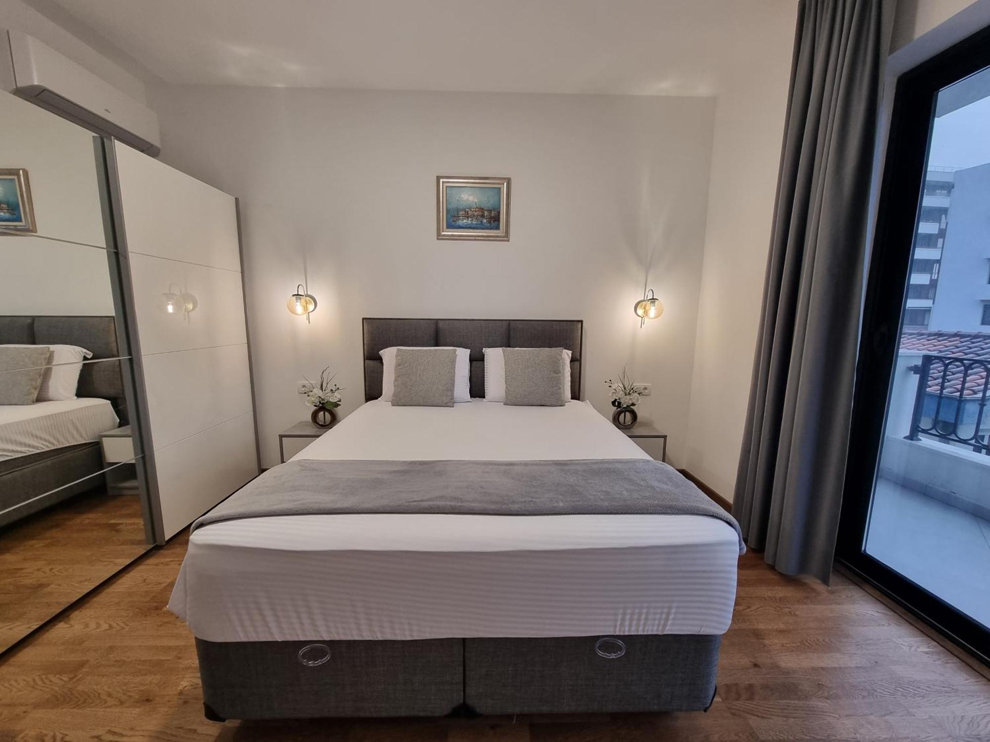 Adriatic Apartments ブドヴァ エクステリア 写真